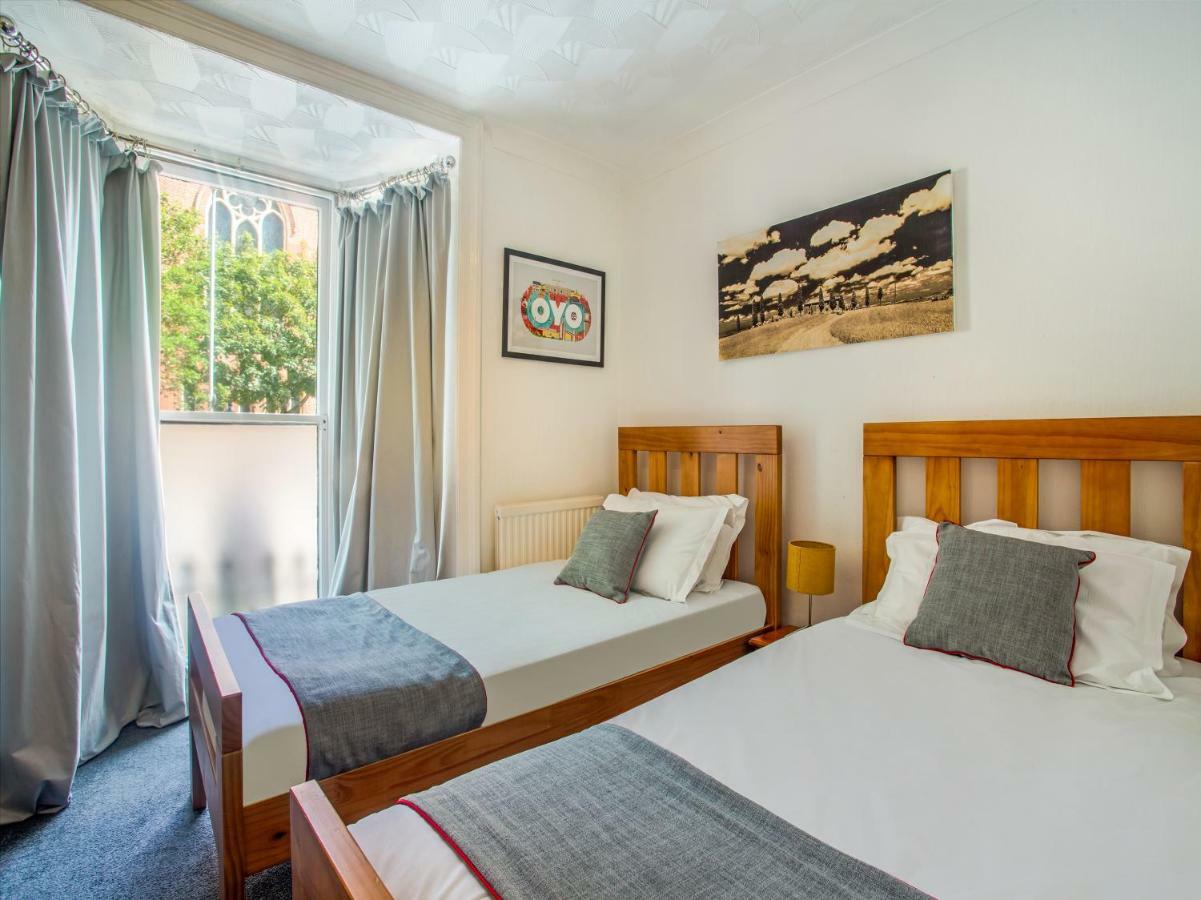 Oyo Avalon Lifestyle Guest House Hove Buitenkant foto