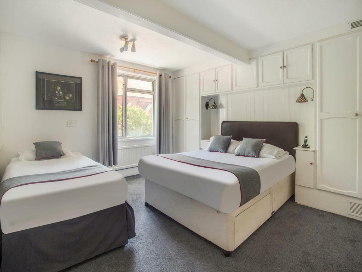 Oyo Avalon Lifestyle Guest House Hove Buitenkant foto