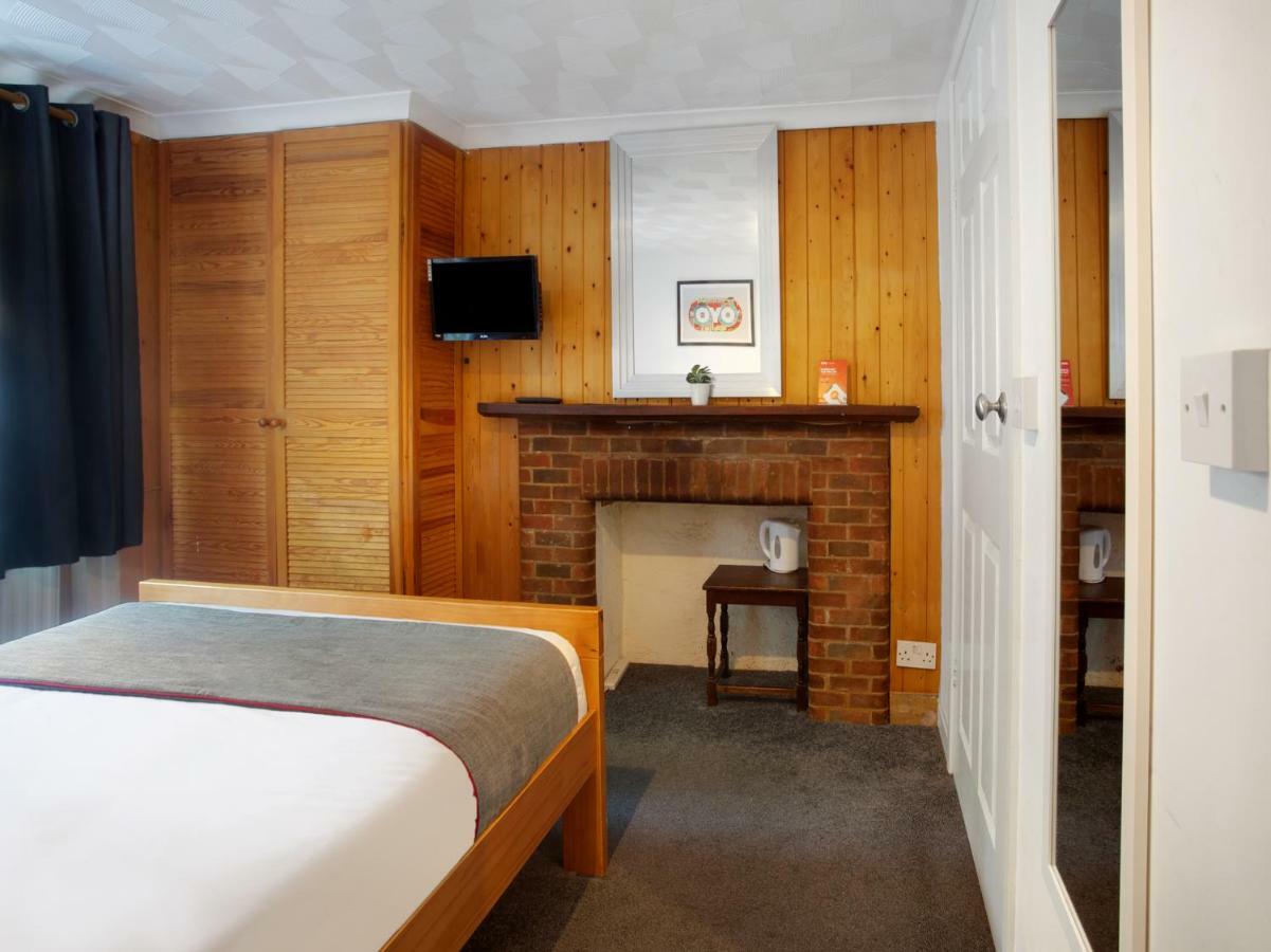 Oyo Avalon Lifestyle Guest House Hove Buitenkant foto