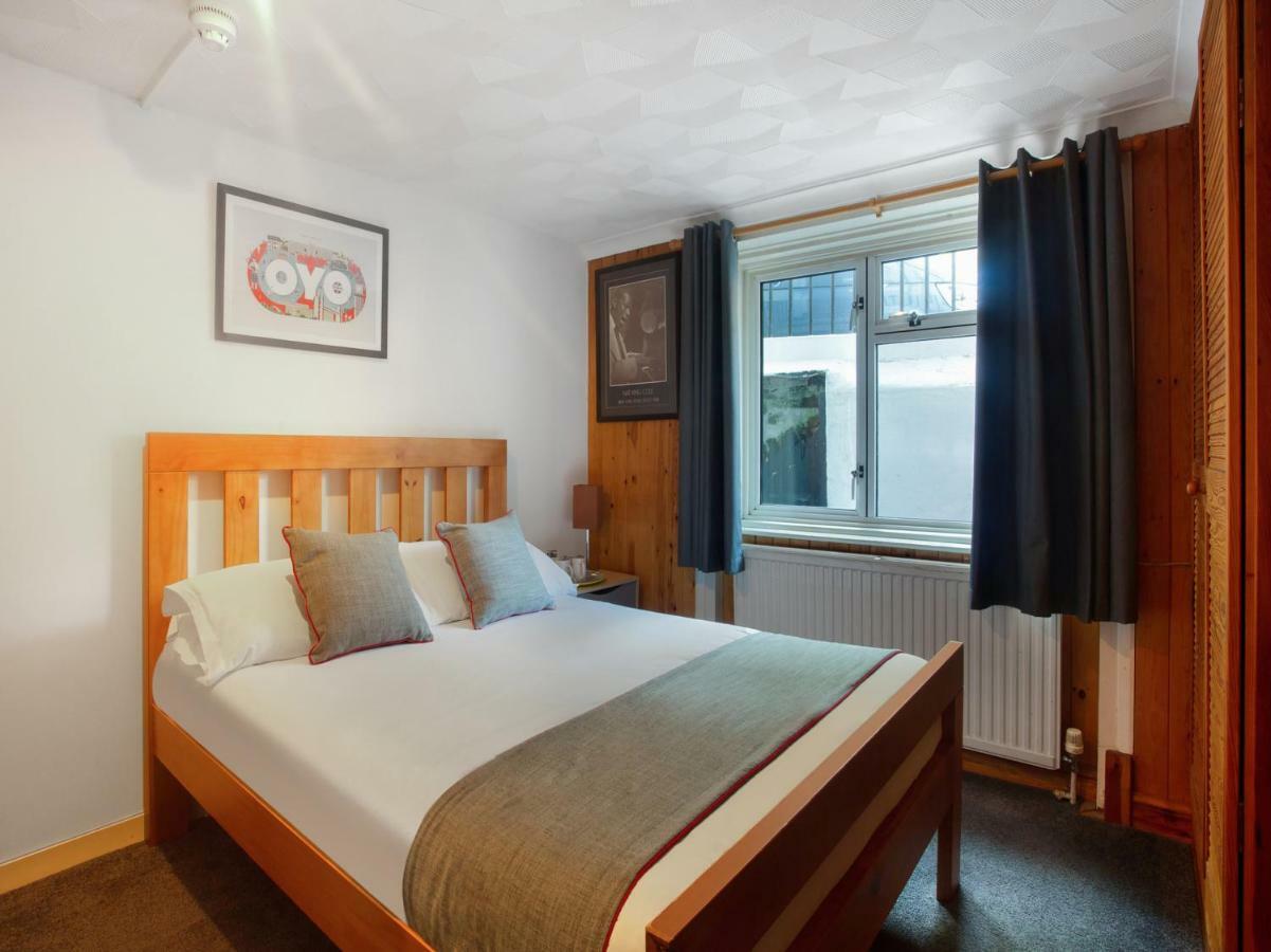 Oyo Avalon Lifestyle Guest House Hove Buitenkant foto
