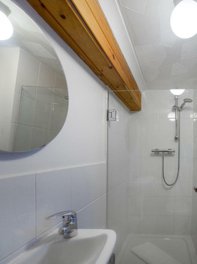 Oyo Avalon Lifestyle Guest House Hove Buitenkant foto