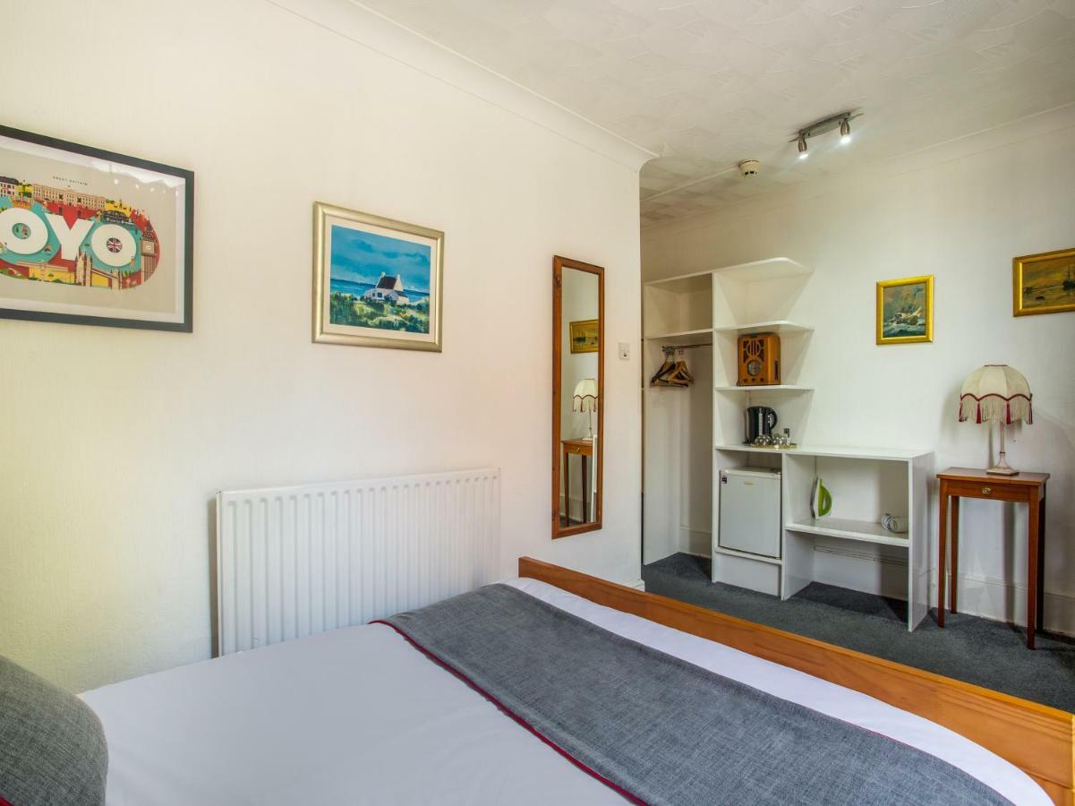 Oyo Avalon Lifestyle Guest House Hove Buitenkant foto