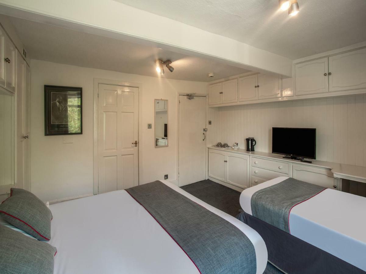 Oyo Avalon Lifestyle Guest House Hove Buitenkant foto
