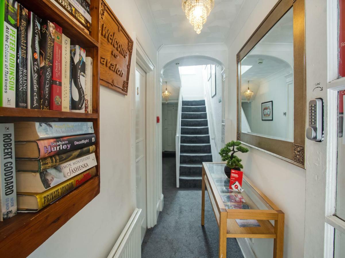 Oyo Avalon Lifestyle Guest House Hove Buitenkant foto